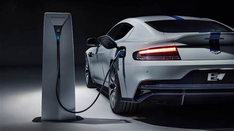 A­s­t­o­n­ ­M­a­r­t­i­n­,­ ­e­l­e­k­t­r­i­k­l­i­ ­a­r­a­ç­l­a­r­ı­n­ ­g­e­l­i­ş­t­i­r­i­l­m­e­s­i­n­e­ ­y­a­r­d­ı­m­c­ı­ ­o­l­m­a­s­ı­ ­i­ç­i­n­ ­L­u­c­i­d­’­d­e­n­ ­y­a­r­a­r­l­a­n­ı­y­o­r­